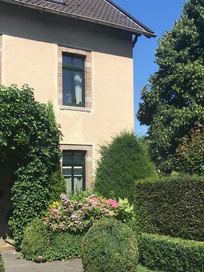 Boutique Apartments Benz I-Iii Bergisch Gladbach Esterno foto