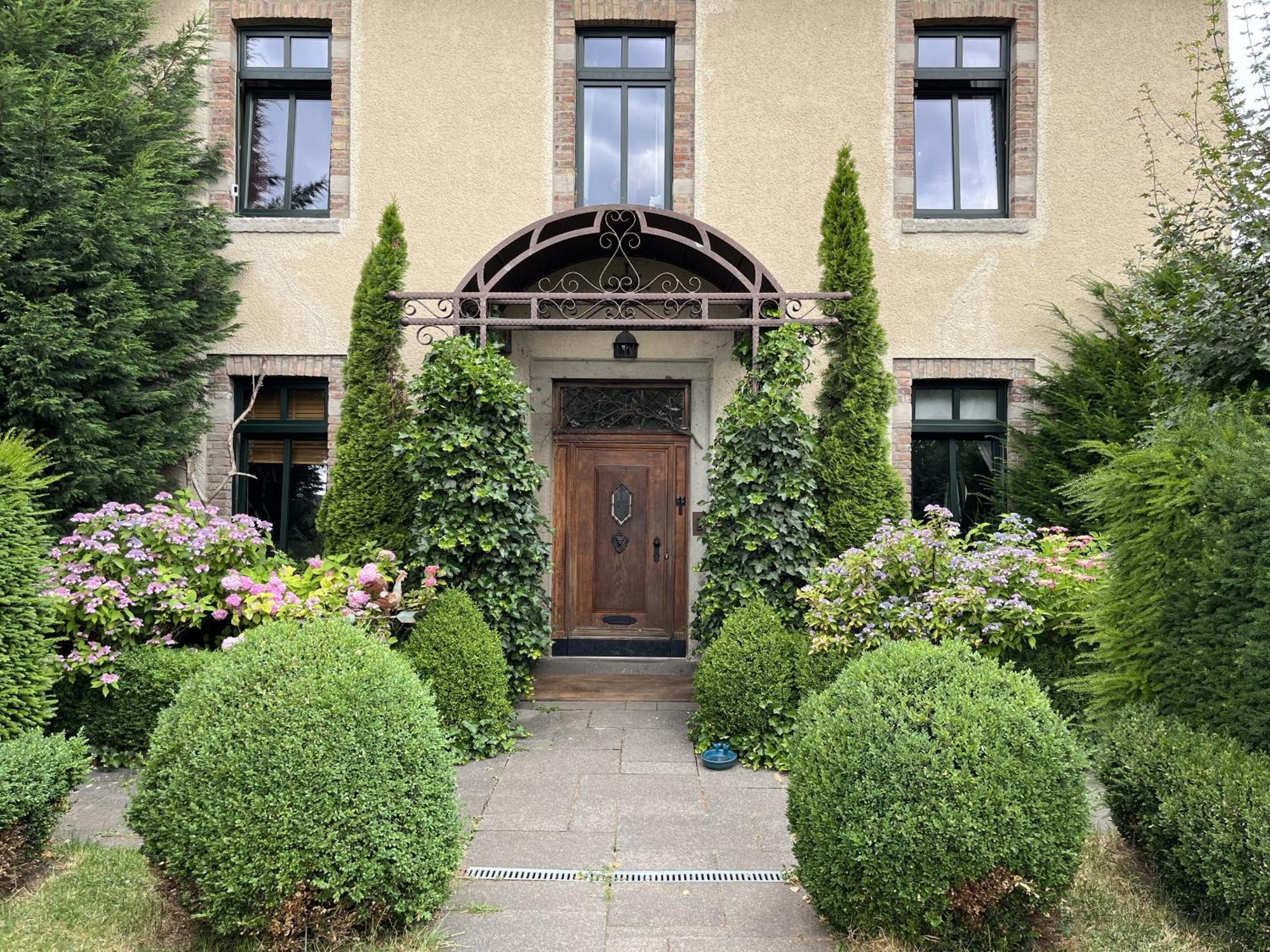 Boutique Apartments Benz I-Iii Bergisch Gladbach Esterno foto