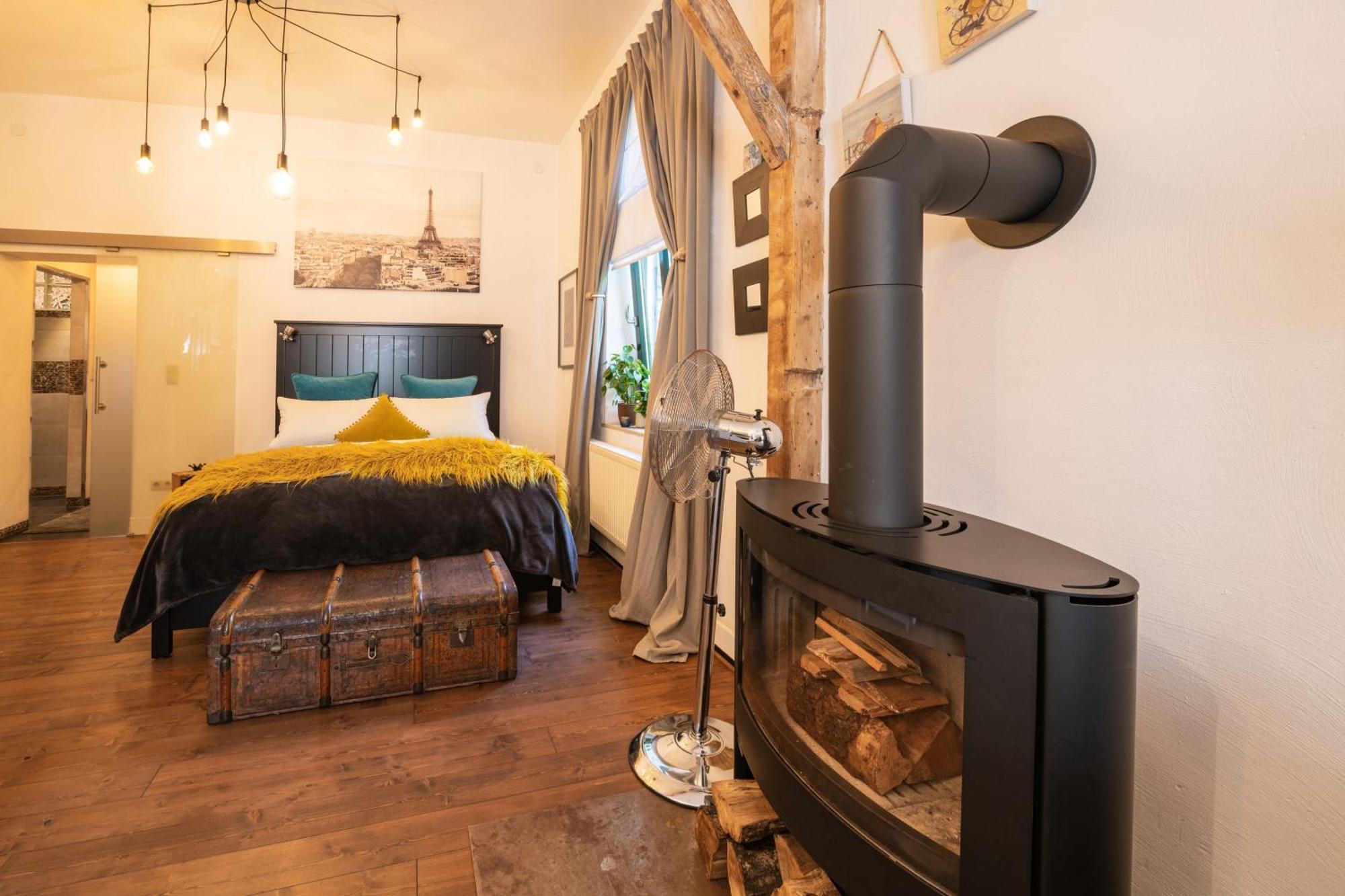 Boutique Apartments Benz I-Iii Bergisch Gladbach Esterno foto
